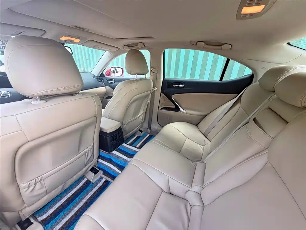 Lexus IS 2008 300 Luxury фото 8