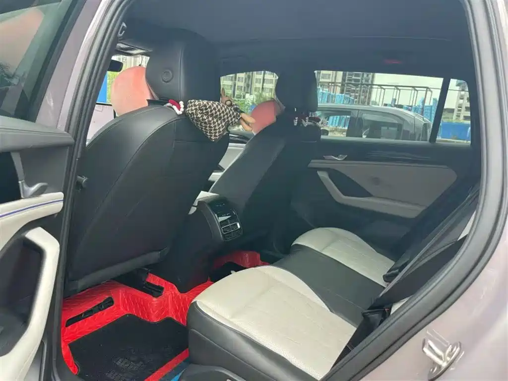 Volkswagen Tiguan L 2024 PRO 330TSI 2WD Intelligent Leader Edition фото 15