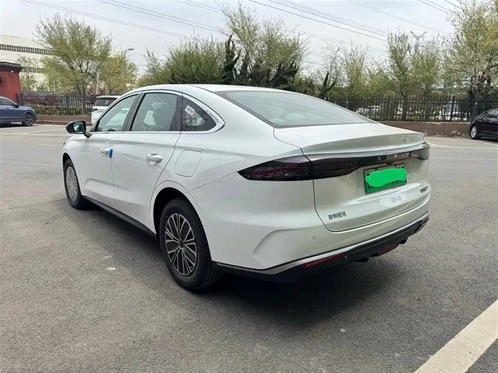 Geely Galaxy Galaxy Stellar 6 2025 Model 125km Free Edition фото 6