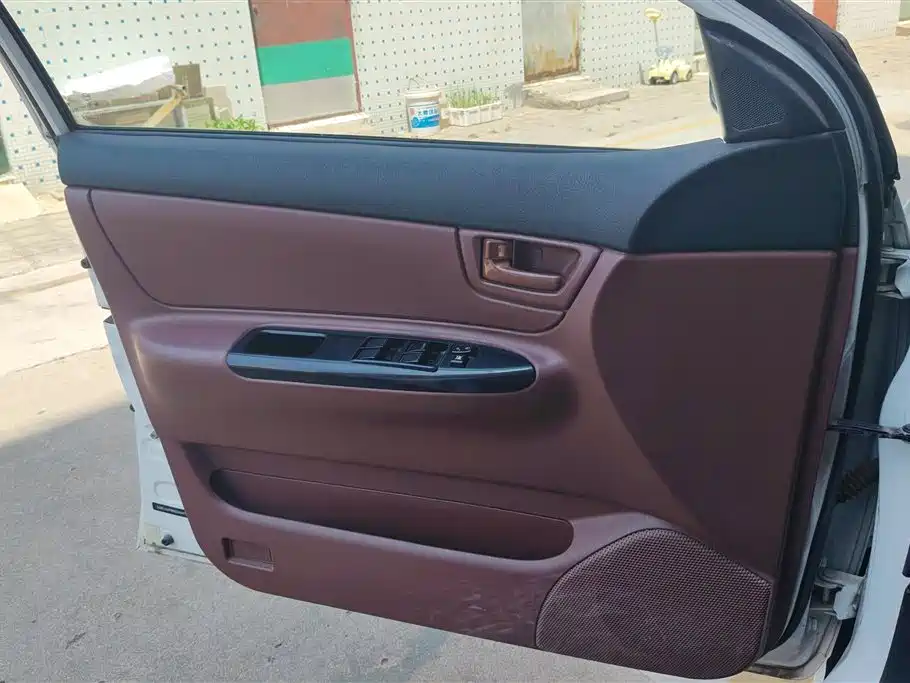 BYD F3 2012 Energy-saving Edition 1.5L Manual Comfort фото 7