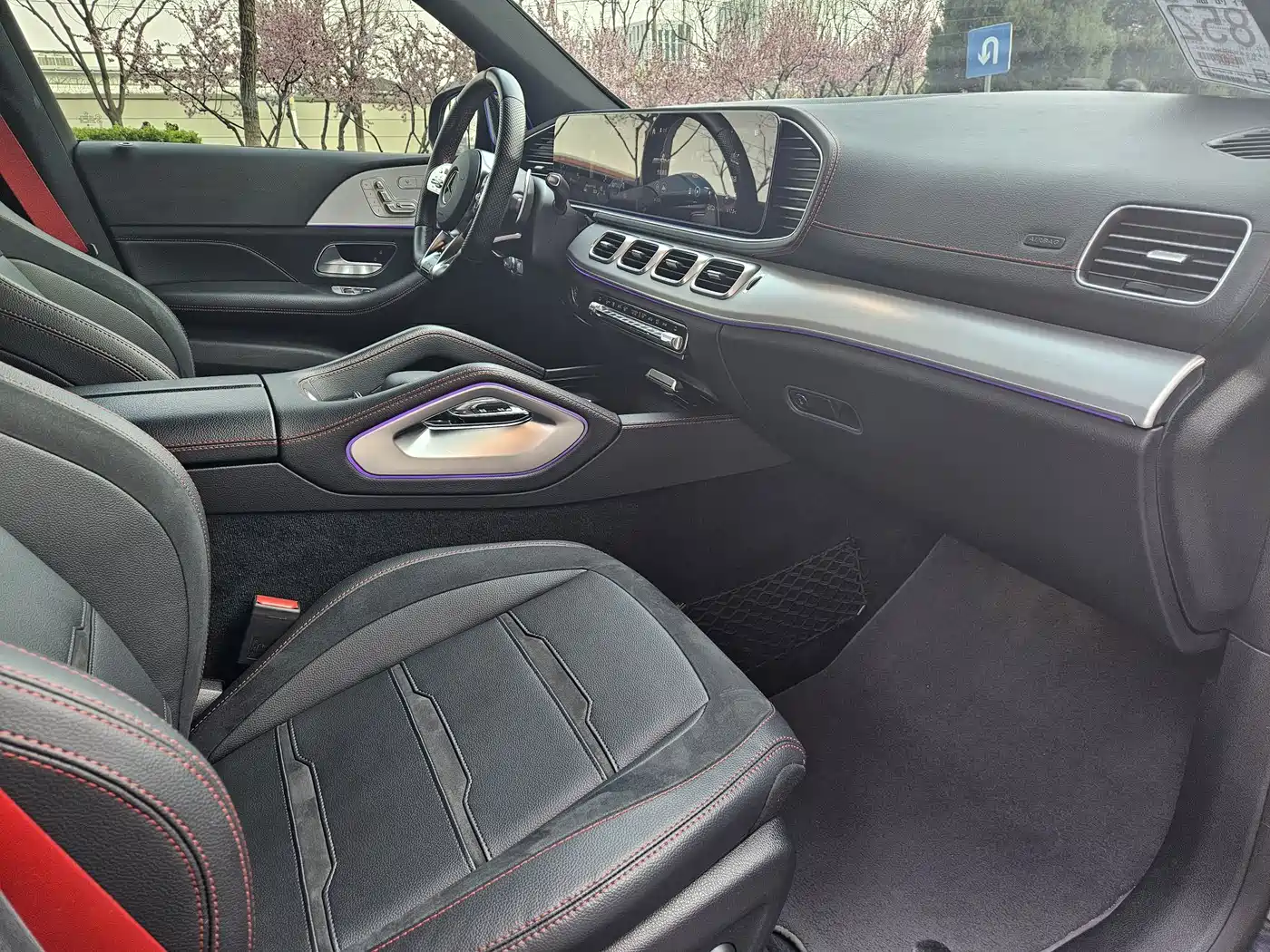 MERCEDES-BENZ GLE AMG