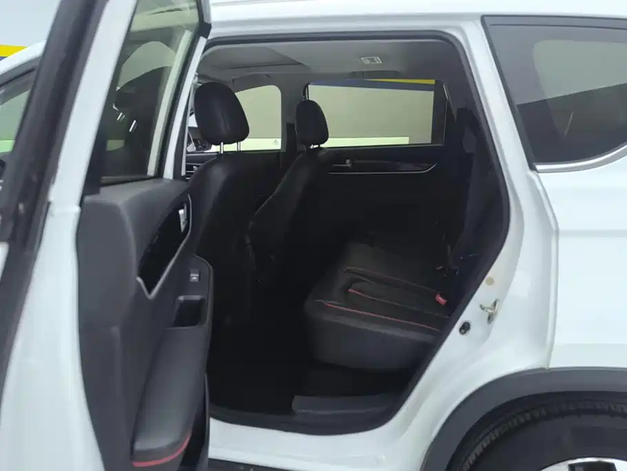 Dongfeng Fengxing Jingyi X5 2017 2017 Joy Series 1.6L CVT Luxury