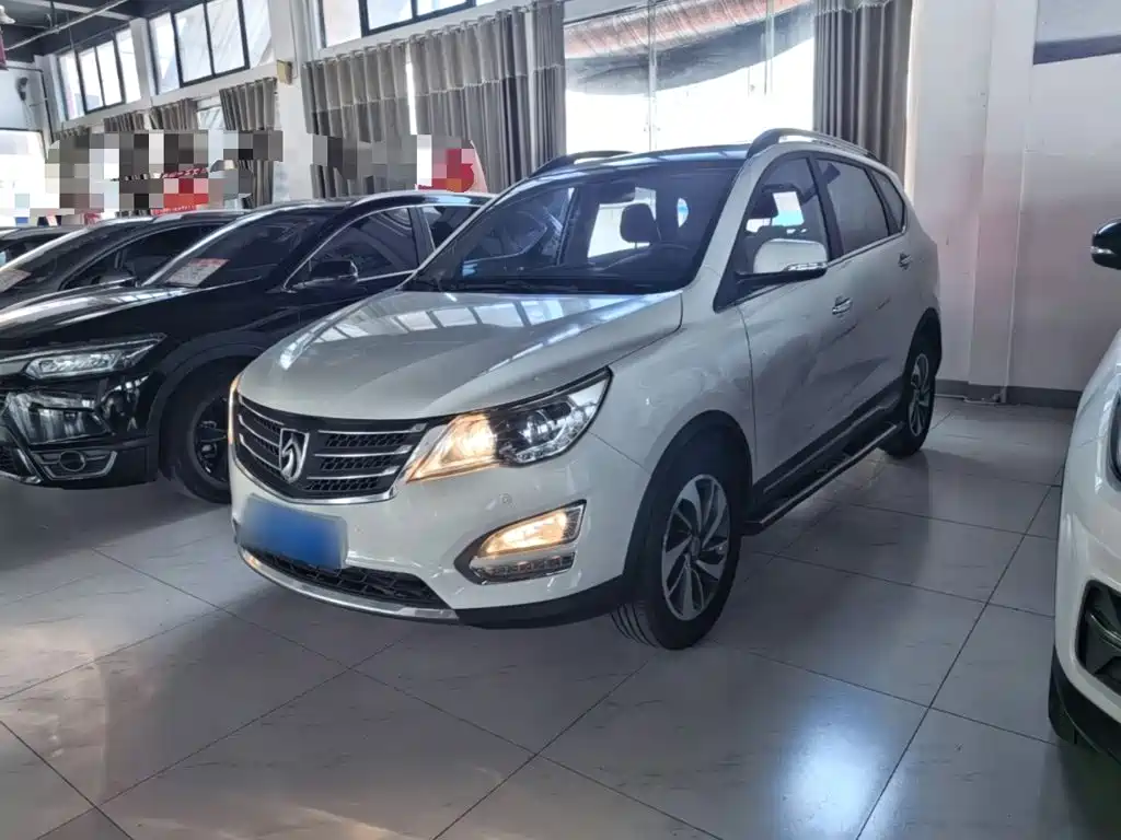 Baojun 560 2016 2015 1.8L Manual Luxury