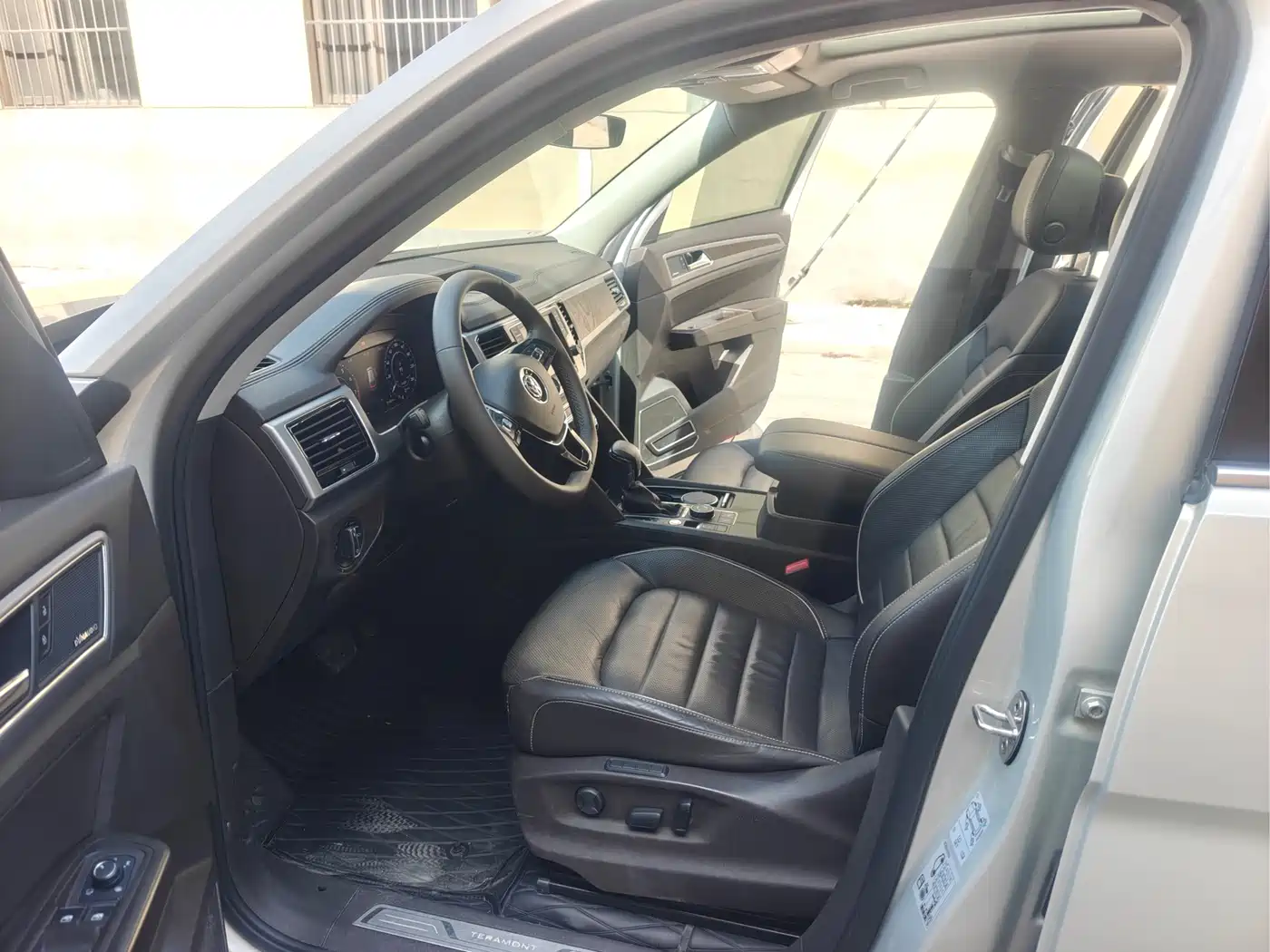 Volkswagen Teramont 2017 530 V6 AWD Ultimate Flagship Edition фото 21