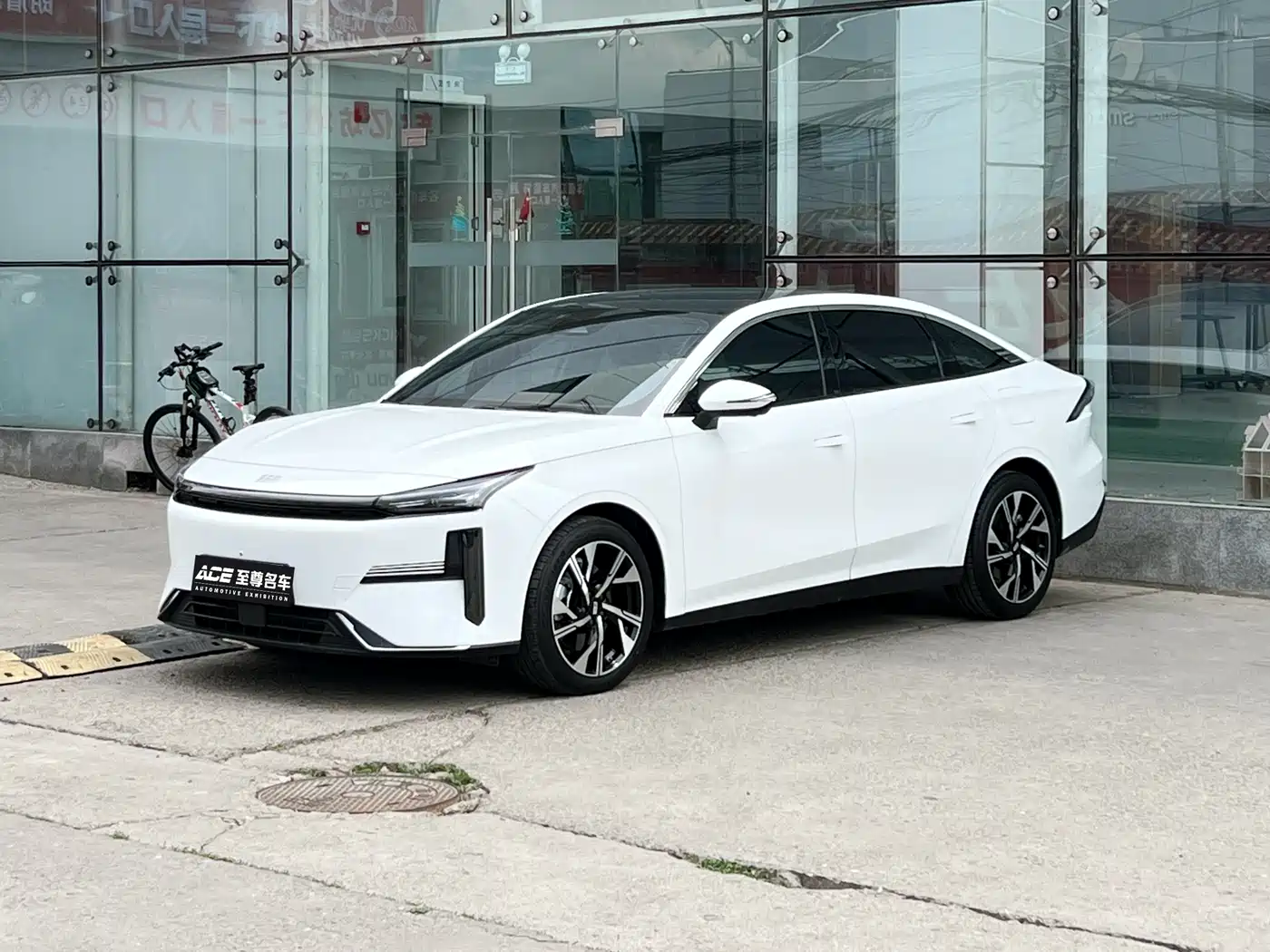 Geely Galaxy L6 2024 125km Creative Edition