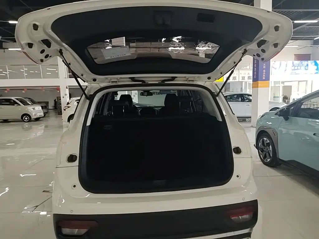 Baojun 530 2021 2021 Global Vehicle Anniversary Edition 1.5T CVT Premium Connected 5-seater