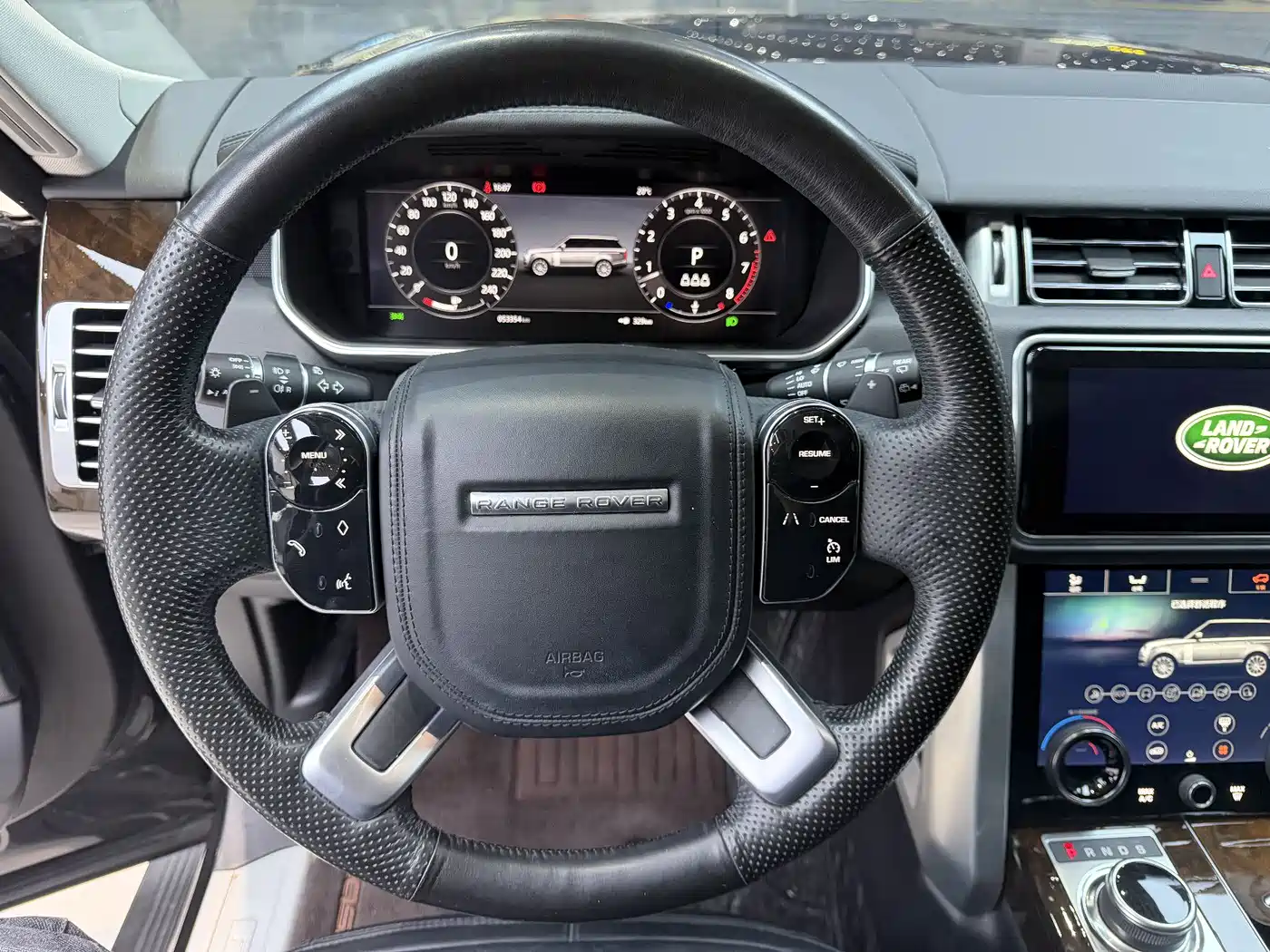 Land Rover Range Rover 2021 3.0 L6 Golden Age Edition фото 8