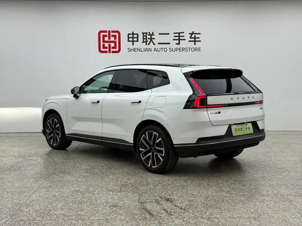 Volvo XC70 Plug-in Hybrid 2026 2026 4WD Ultra Long Range Plus