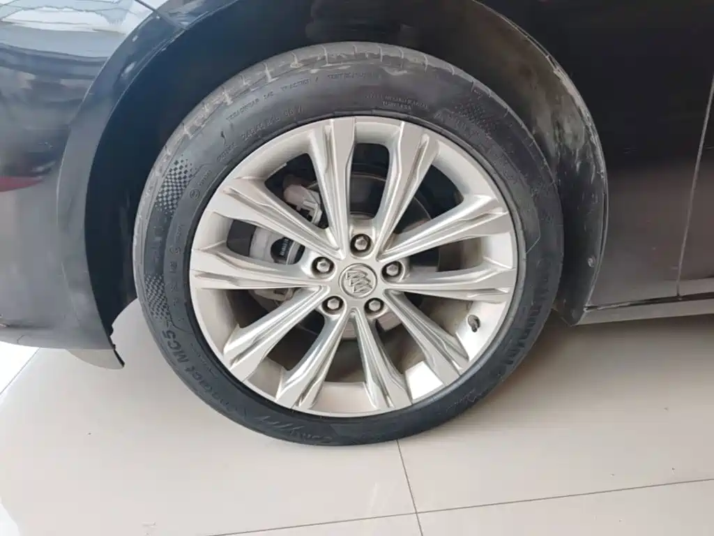 Фото 23 - Buick Regal