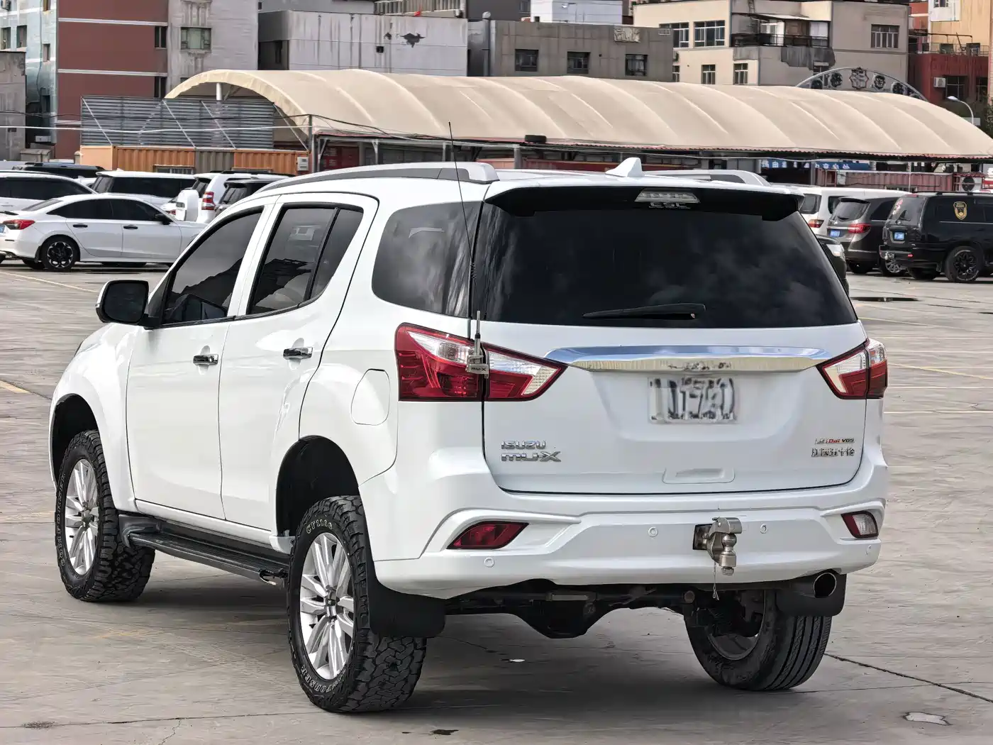 Isuzu mu-X Ranger 2022 2020 Model 1.9T Diesel Automatic 4WD Premium Edition 5-Seater China VI