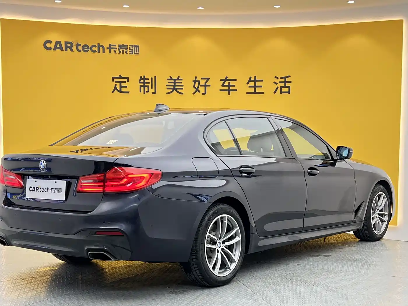 BMW 5 Series 2019 525Li M Sport Package фото 29
