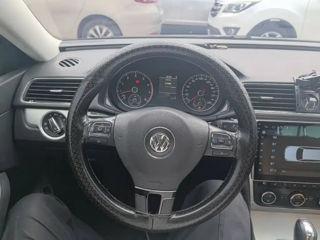 Volkswagen Passat 2014 2014 1.8TSI DSG Executive Edition