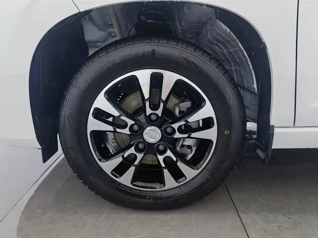 DONGFENG SCENERY E380