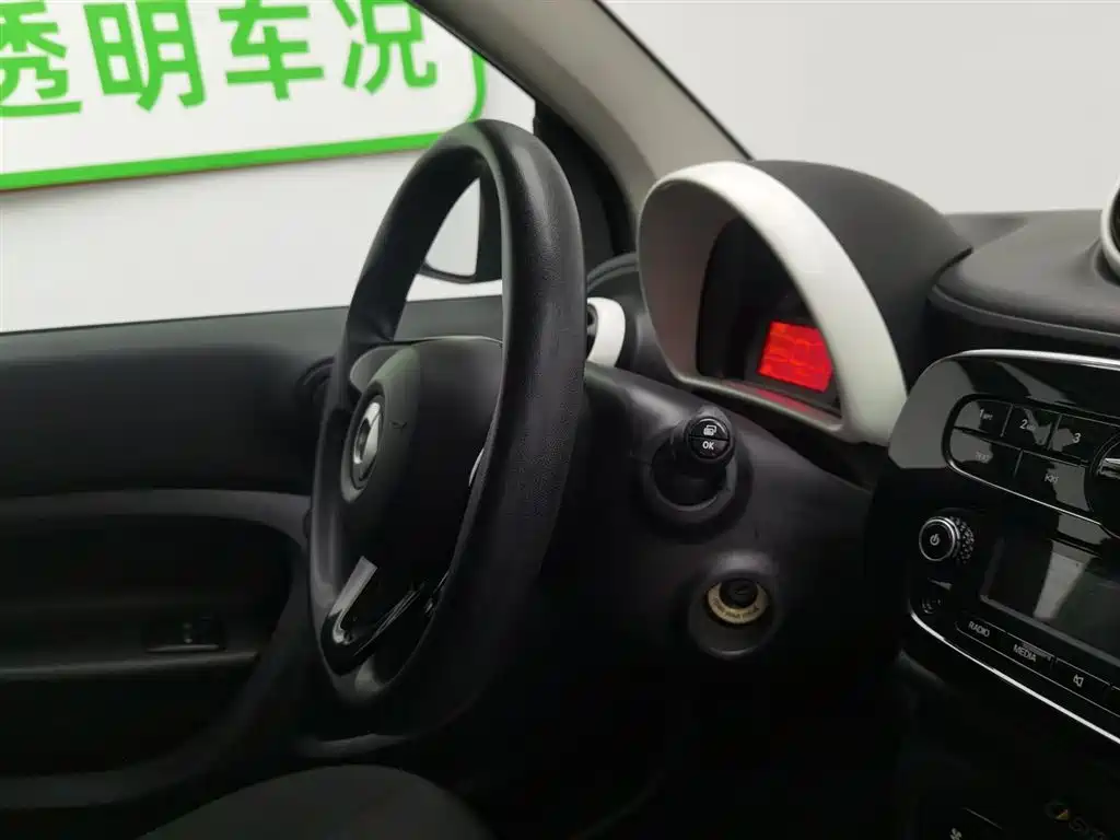 smart fortwo 2018 1.0L 52kW Hardtop Agile Edition China V фото 22