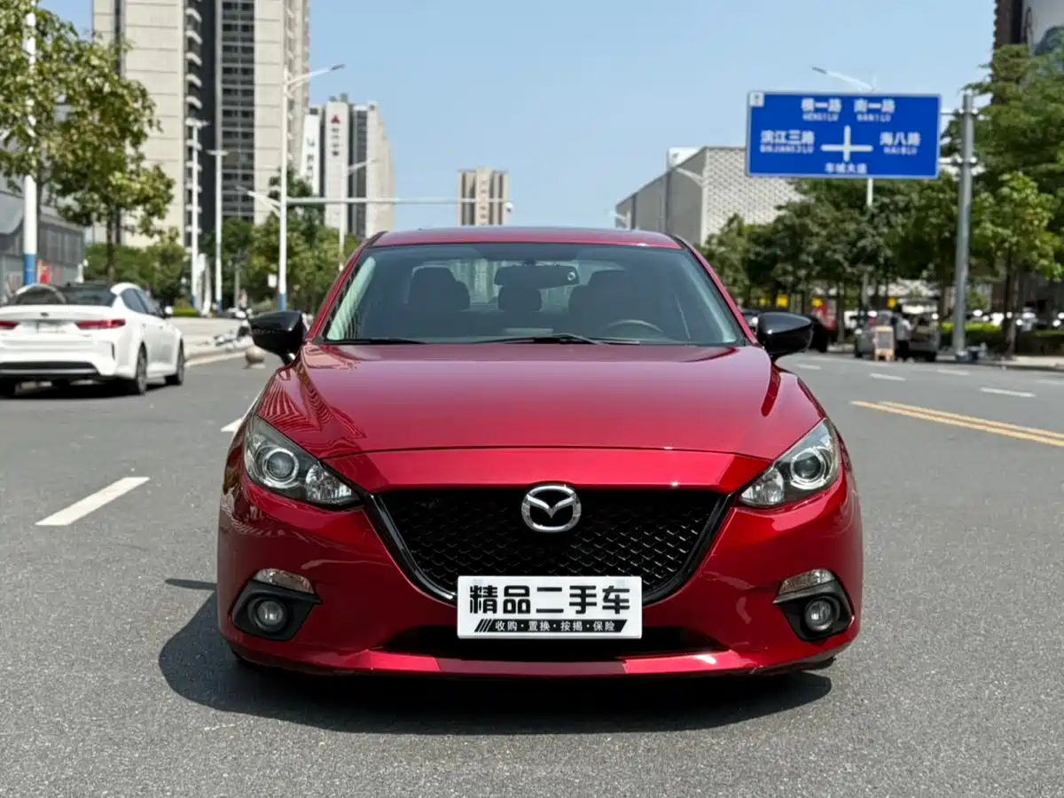 Фото 2 - Mazda Mazda 3
