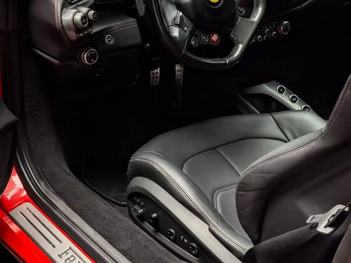 Ferrari F8 2021 2019 Tributo 3.9T V8