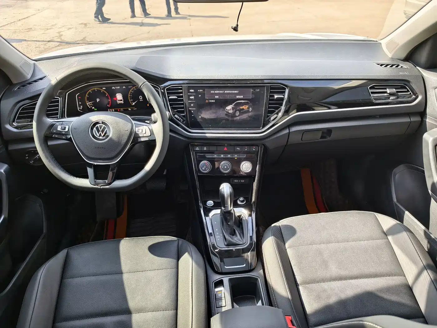 Volkswagen T-ROC 2022 280TSI DSG 2WD Comfort PLUS фото 13