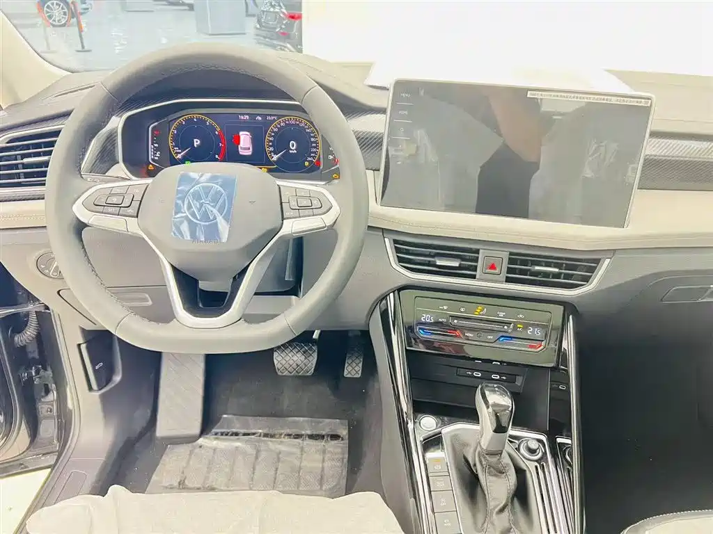 Volkswagen Tayron 2026 Model Shared Edition 300TSI фото 9