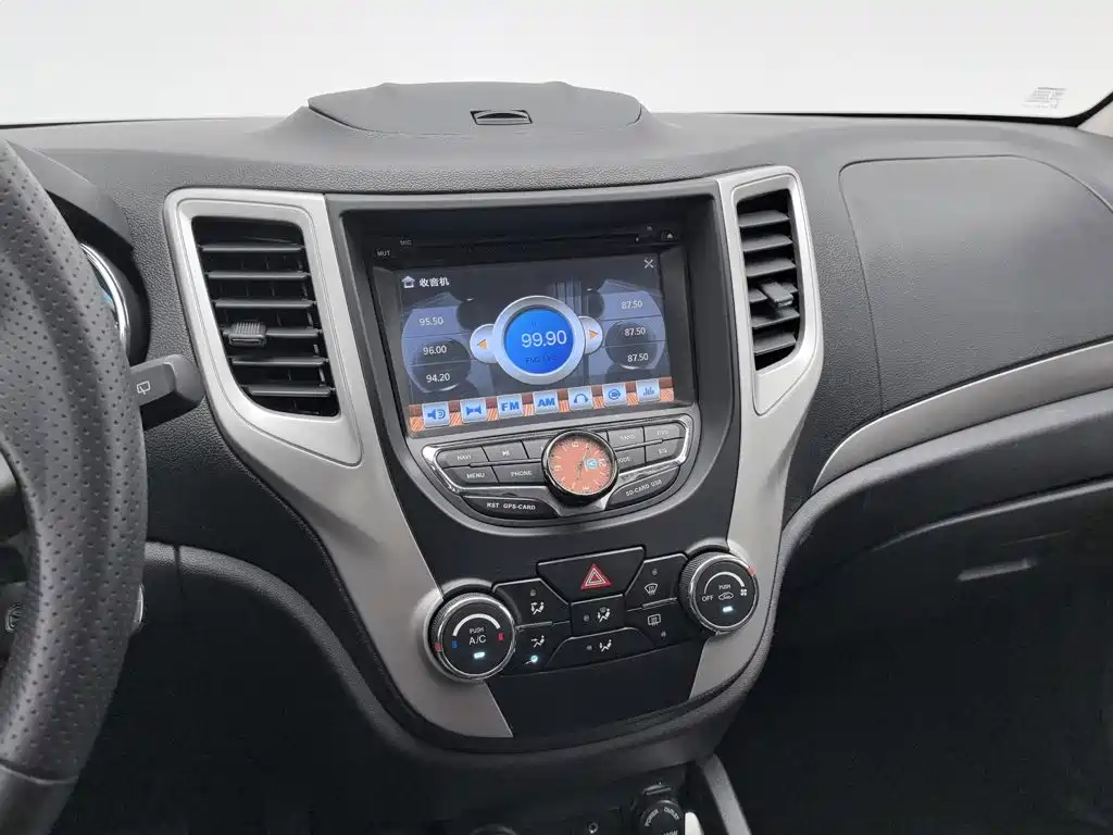 Changan CS35 2014 2014 1.6L Automatic Luxury Type China IV