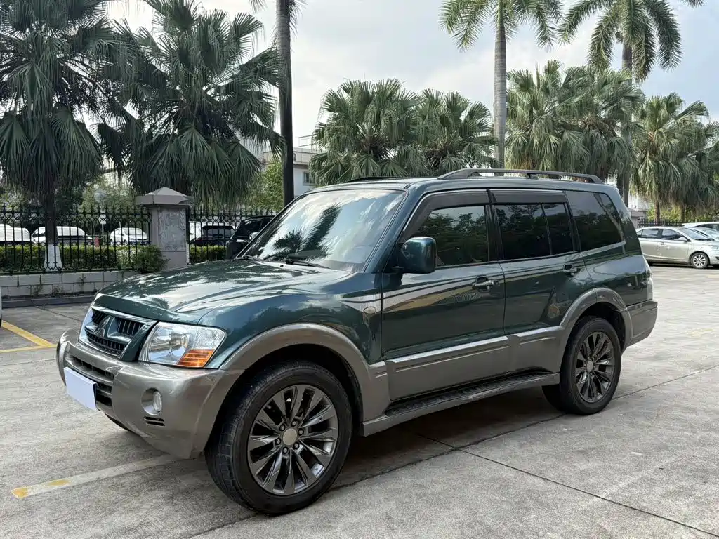 Mitsubishi Pajero 2009 2008 V73 3.0L GLS NAVI