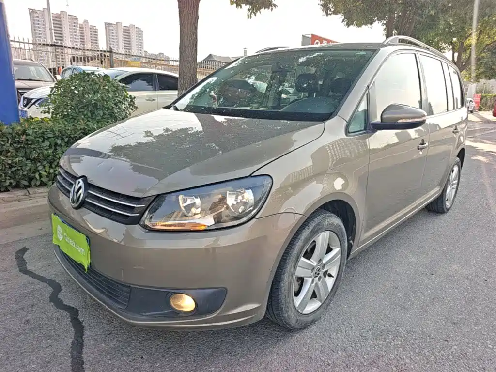Volkswagen Touran 2016 2015 1.4T Manual Trend Edition 5-seater