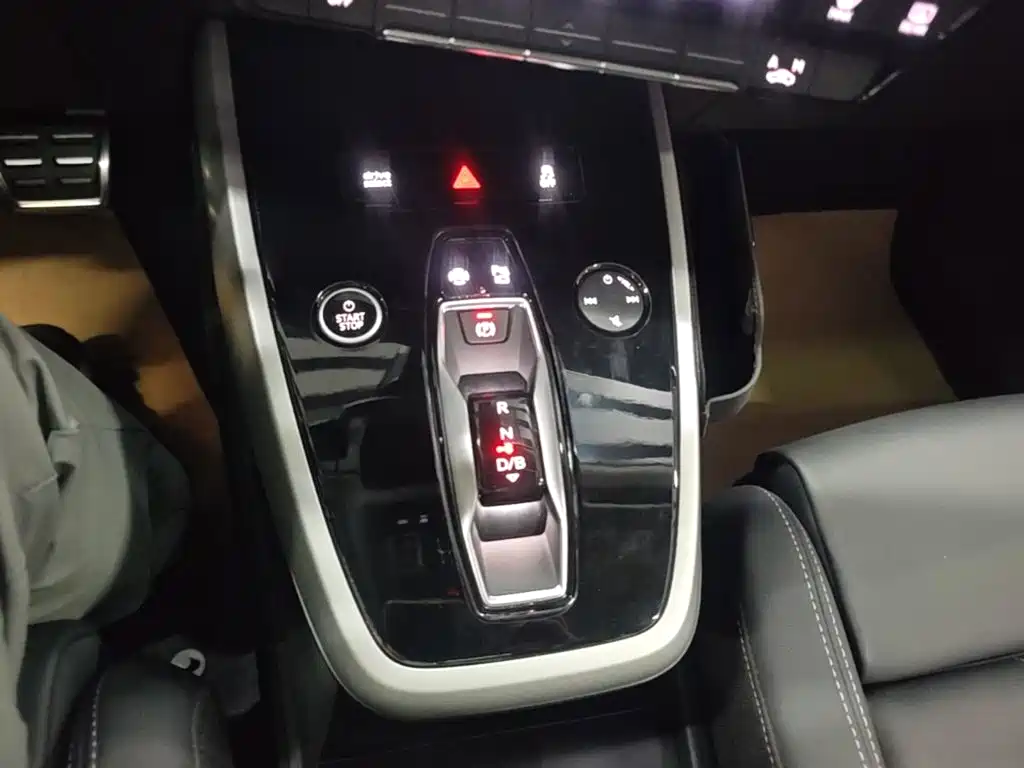 Audi Q5 e-tron 2023 2023 40 e-tron Shining Edition Mecha Package