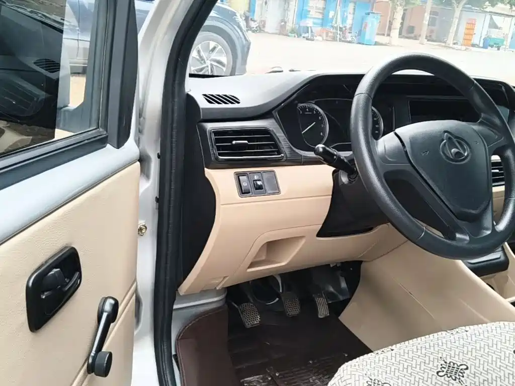 Changan Kuayue Kuayuexing V3 2024 2023 1.3L Gasoline Enjoyment 5-seater Passenger Van