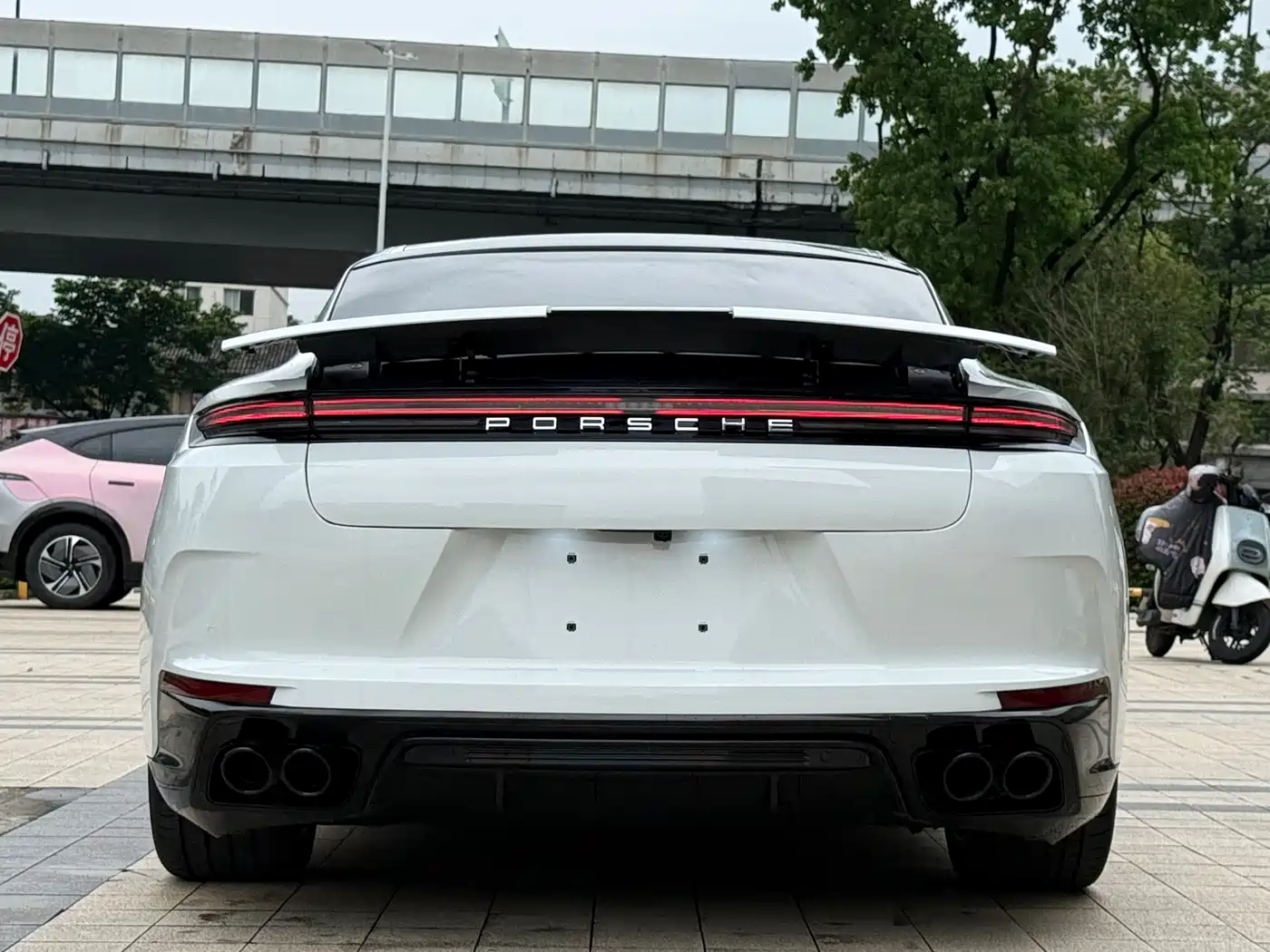 Porsche Panamera 2016 Panamera Edition 3.0T фото 5