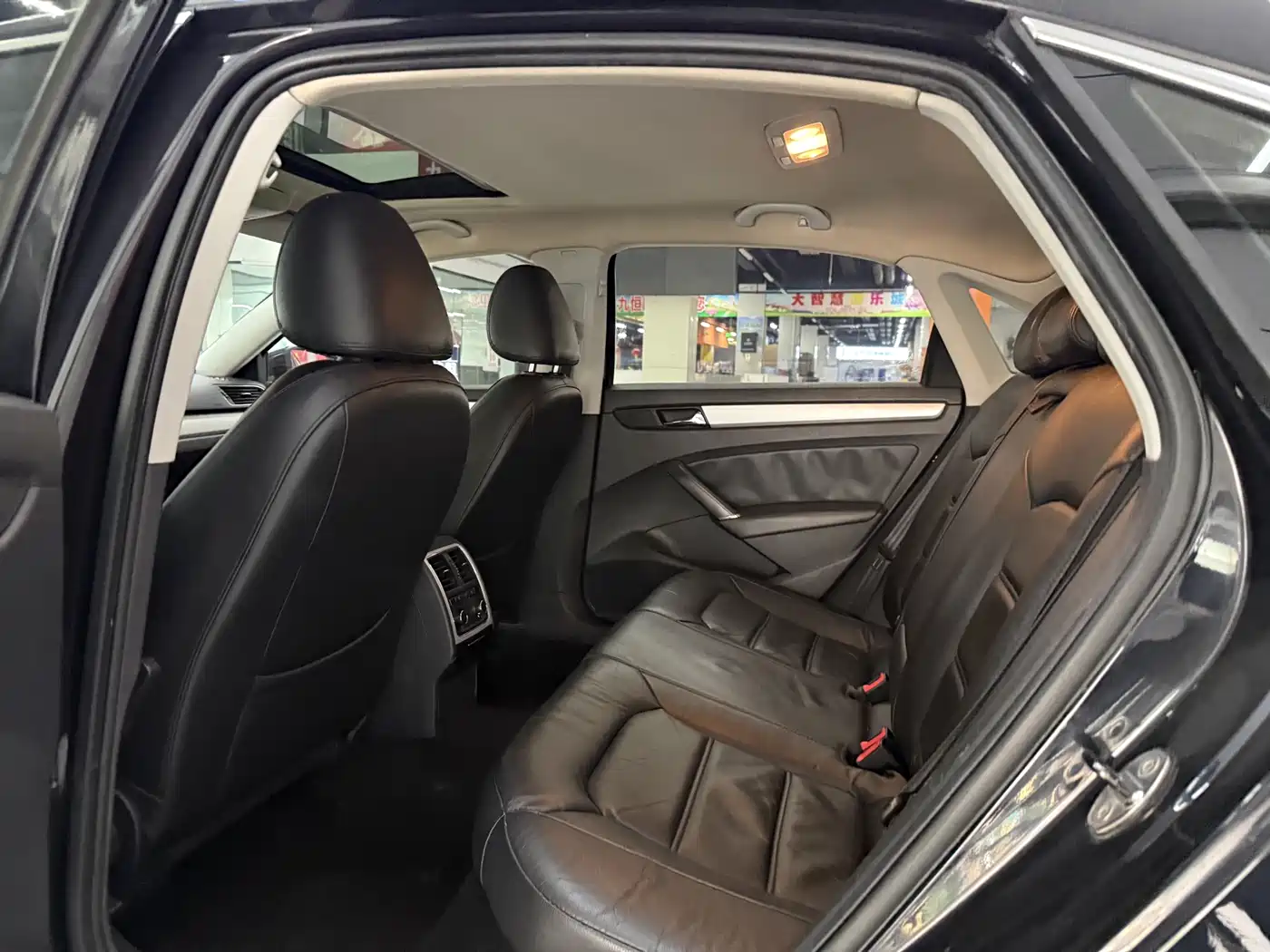Volkswagen Passat 2013 1.8TSI DSG Zunrong фото 8