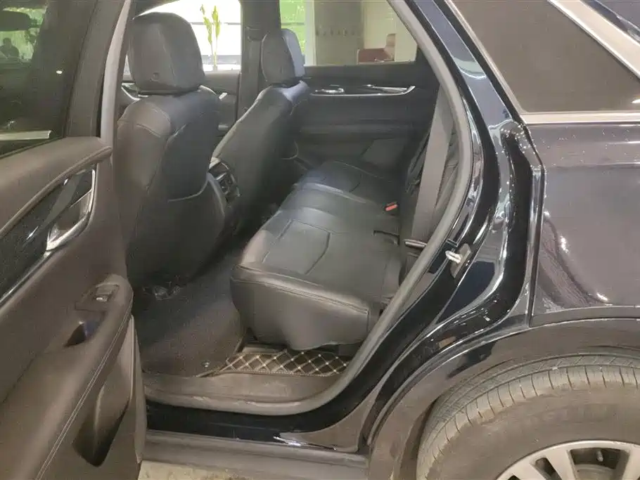 Cadillac XT5 2022 2.0T 2WD Luxury фото 11