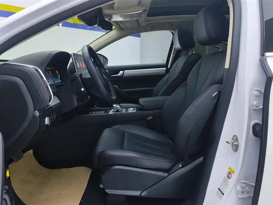 BYD Tang New Energy 2018 DM 2.0T Full-time 4WD Smart Connect Creation Edition 5-seater China V фото 9