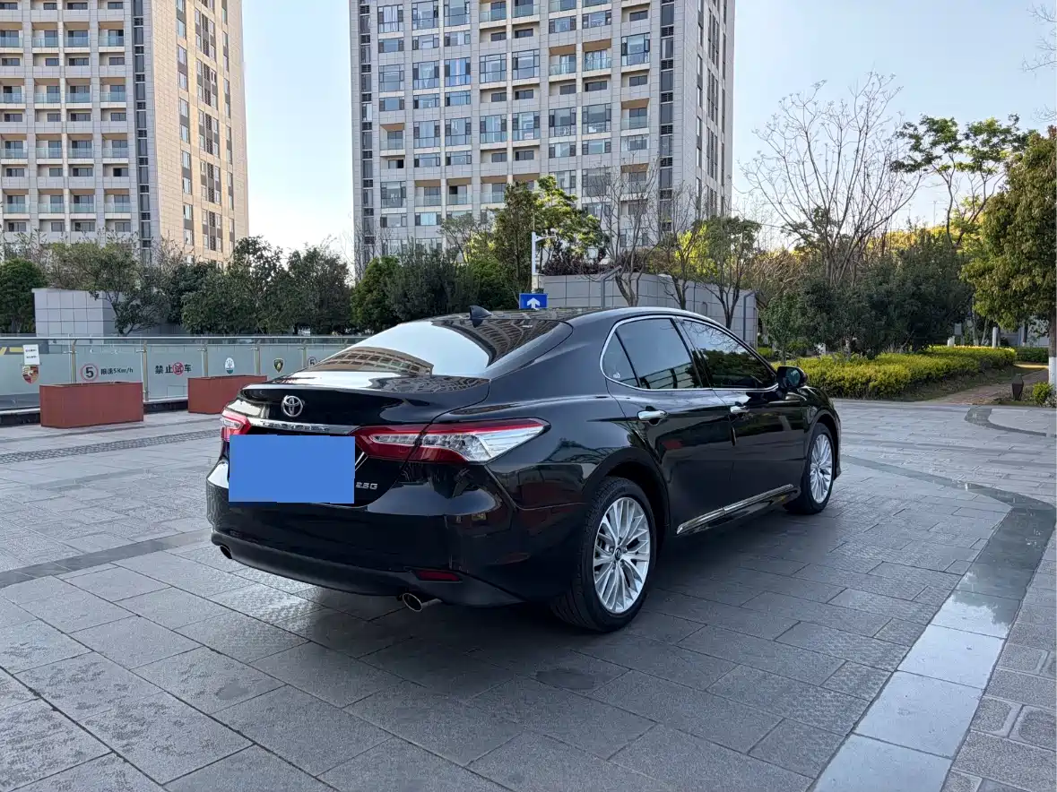 Toyota Camry 2018 2.5G Luxury Edition фото 4