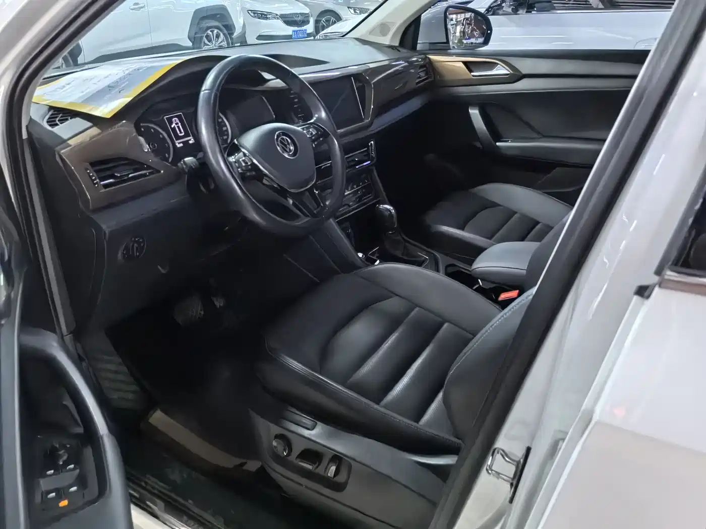 Volkswagen Tharu 2021 280TSI 2WD Luxury Plus фото 7