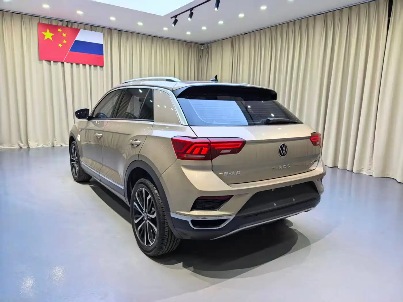 Volkswagen T-ROC 2022 280TSI DSG 2WD Comfort PLUS фото 4