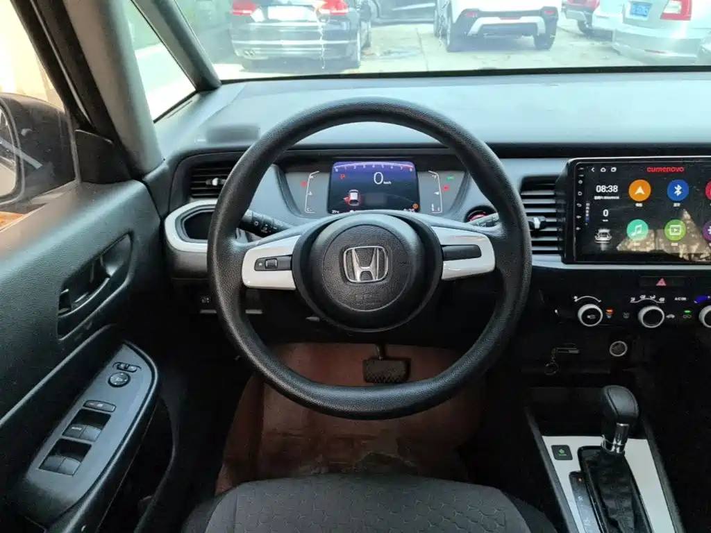 Фото 11 - Honda Fit