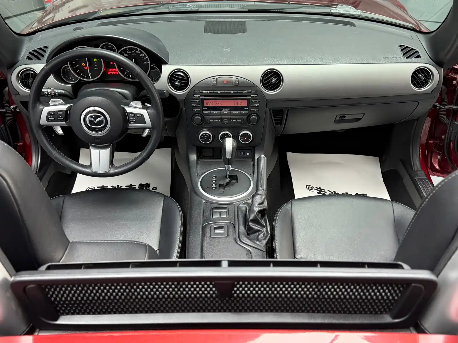 Фото 8 - Mazda MX-5