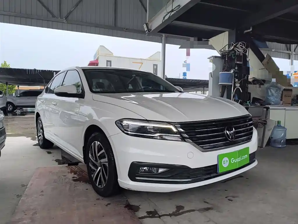 Volkswagen Lavida 2022 1.5L Auto Comfort Edition фото 4