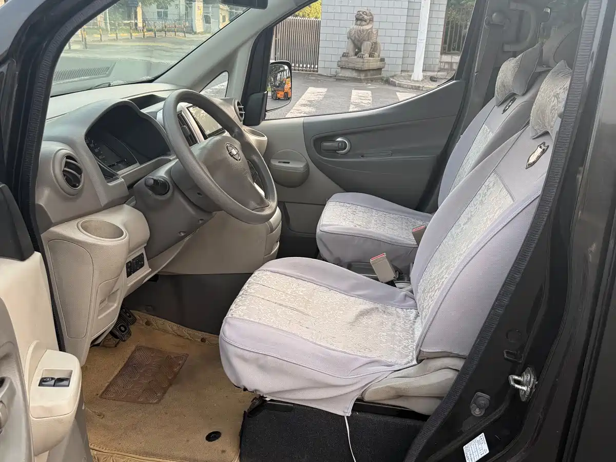 Nissan NV200 2015 2014 1.6L CVT Prestige (China V)