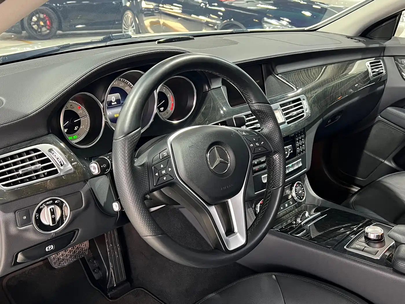Mercedes-Benz CLS 2012 CLS 300 CGI фото 14