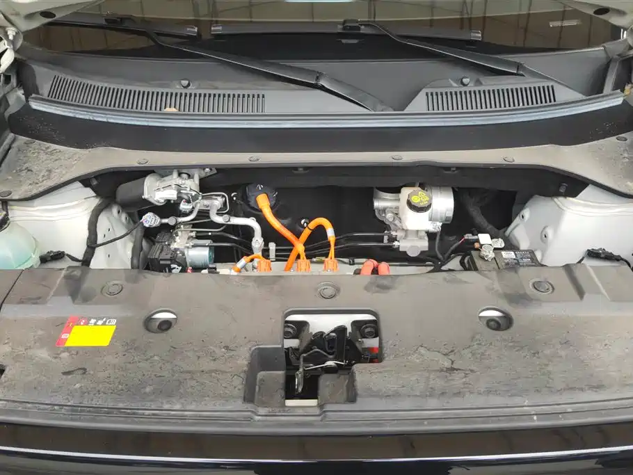 BAOJUN YUE ALSO PLUS