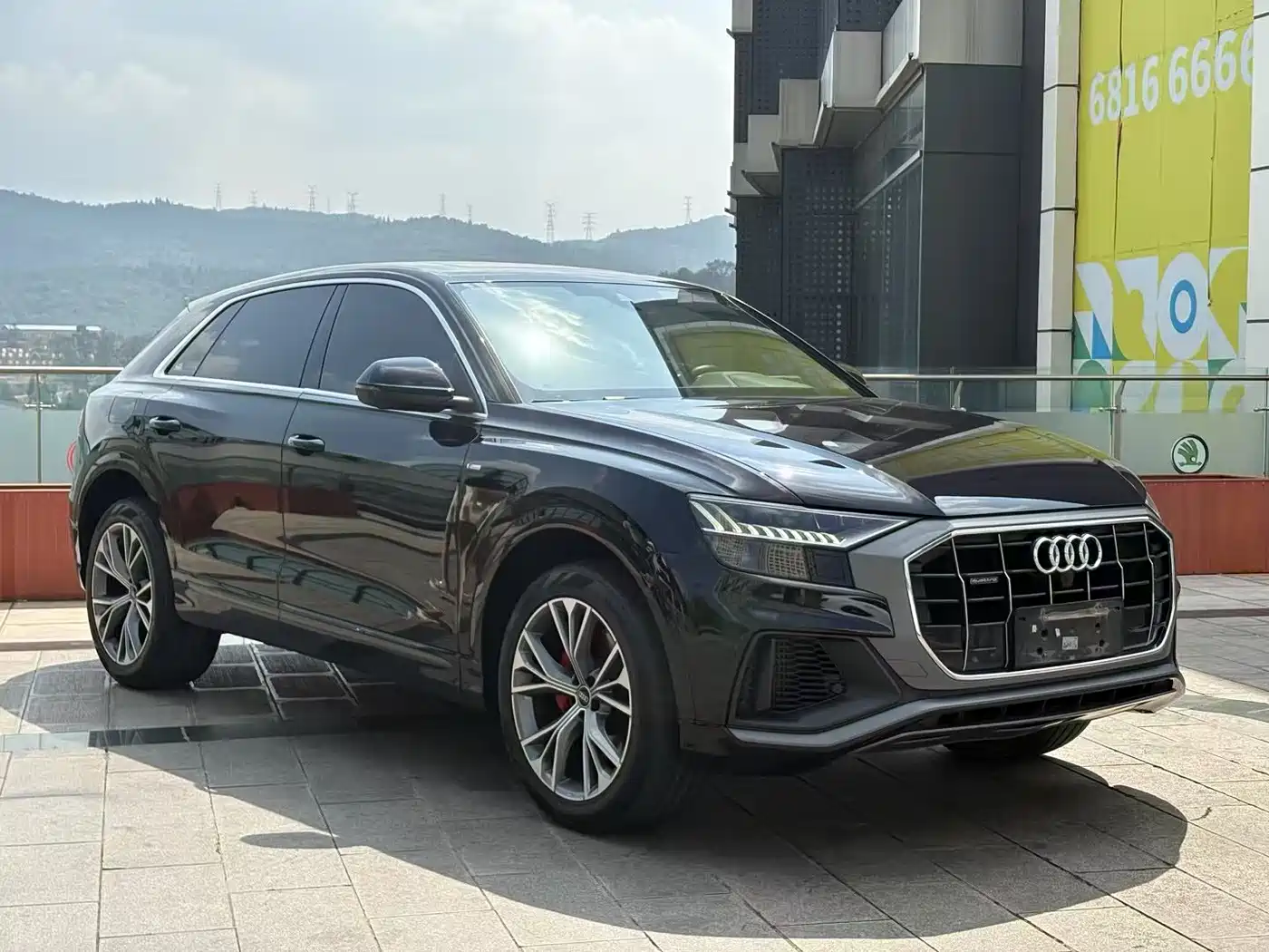 Audi Q8 2021 Model 55 TFSI Premium Dynamic фото 3