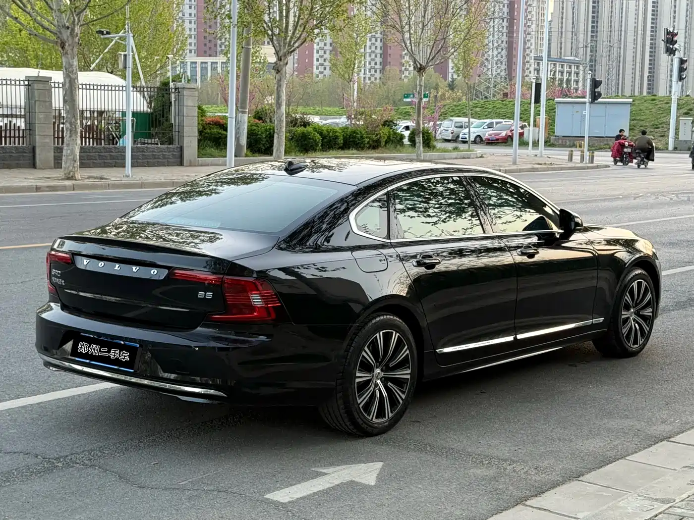 Volvo S90 2021 Model B5 Momentum Luxury Edition фото 6