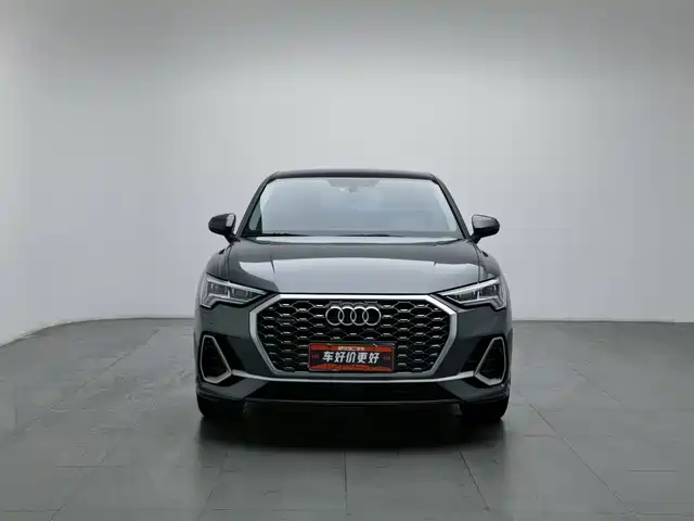 Audi Q3 Sportback 2020 45 TFSI quattro Fashion — фото 3