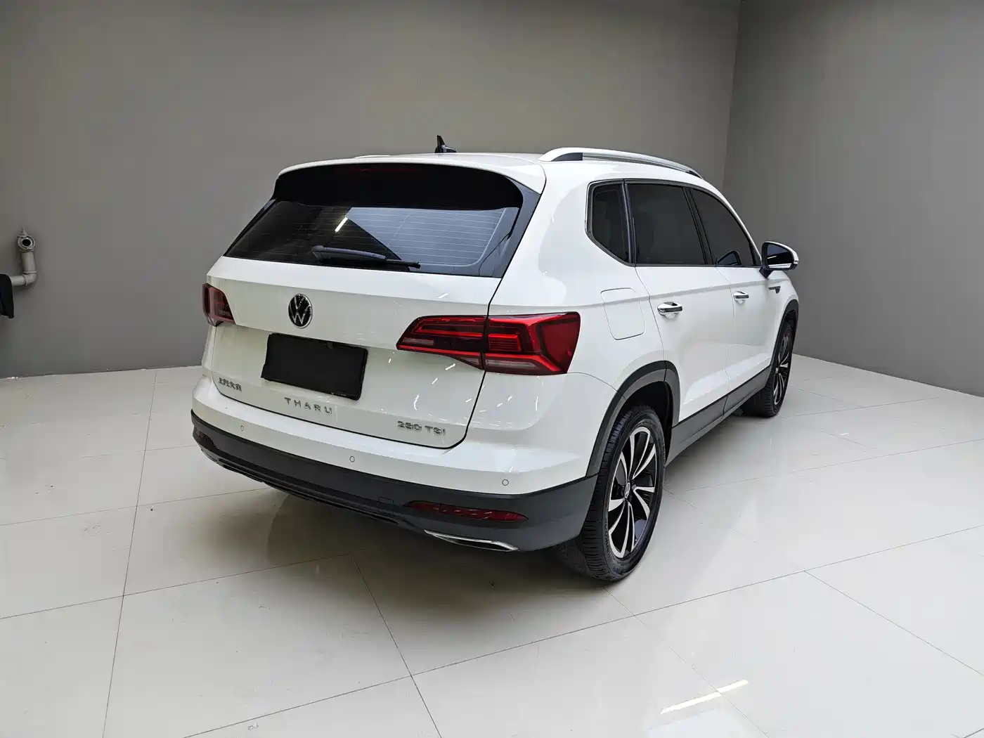 Volkswagen Tharu 2022 280TSI FWD Luxury Edition фото 4