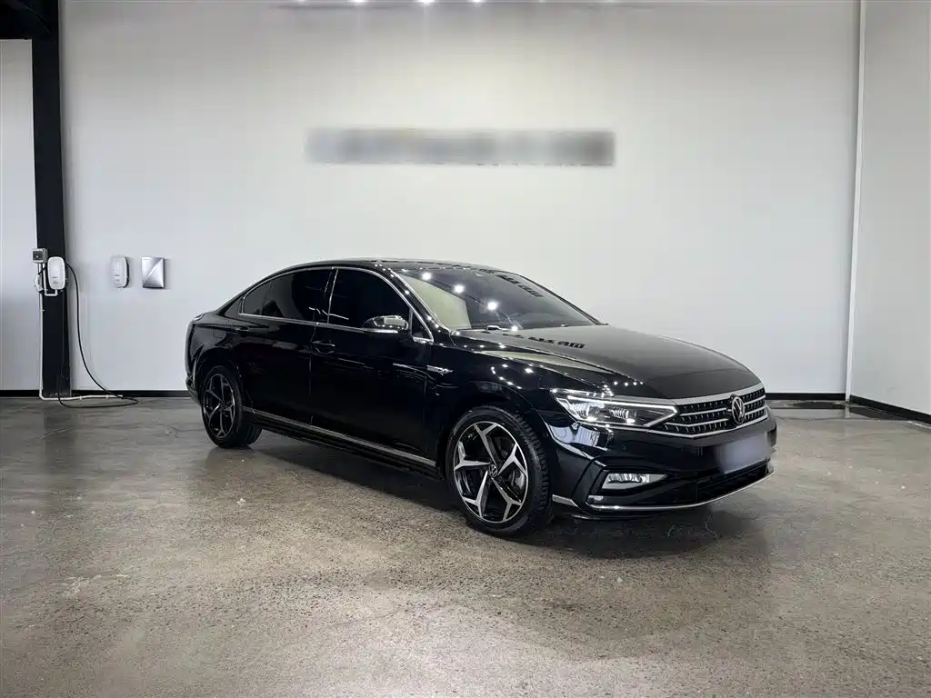 Volkswagen Magotan 2023 Model 2 Million Commemorative Edition 380TSI DSG Flagship фото 8