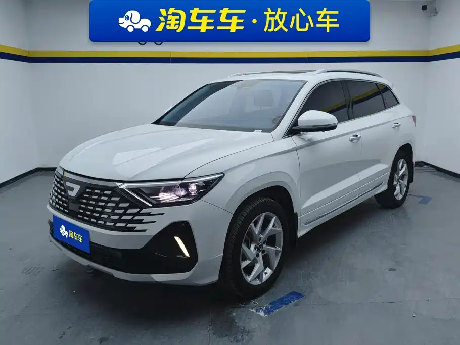 2025 Jetta VS7