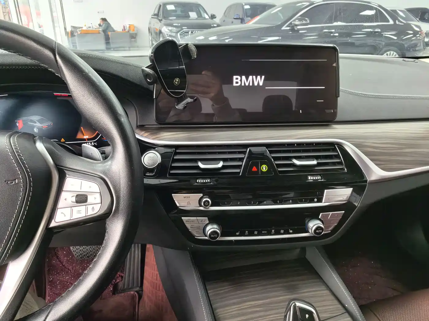 BMW 5 Series 2022 Model Second Facelift 530Li Leading Luxury Package фото 12