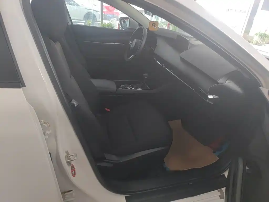 Mazda Mazda 3 2025 2023 2.0L Auto Zhixuan