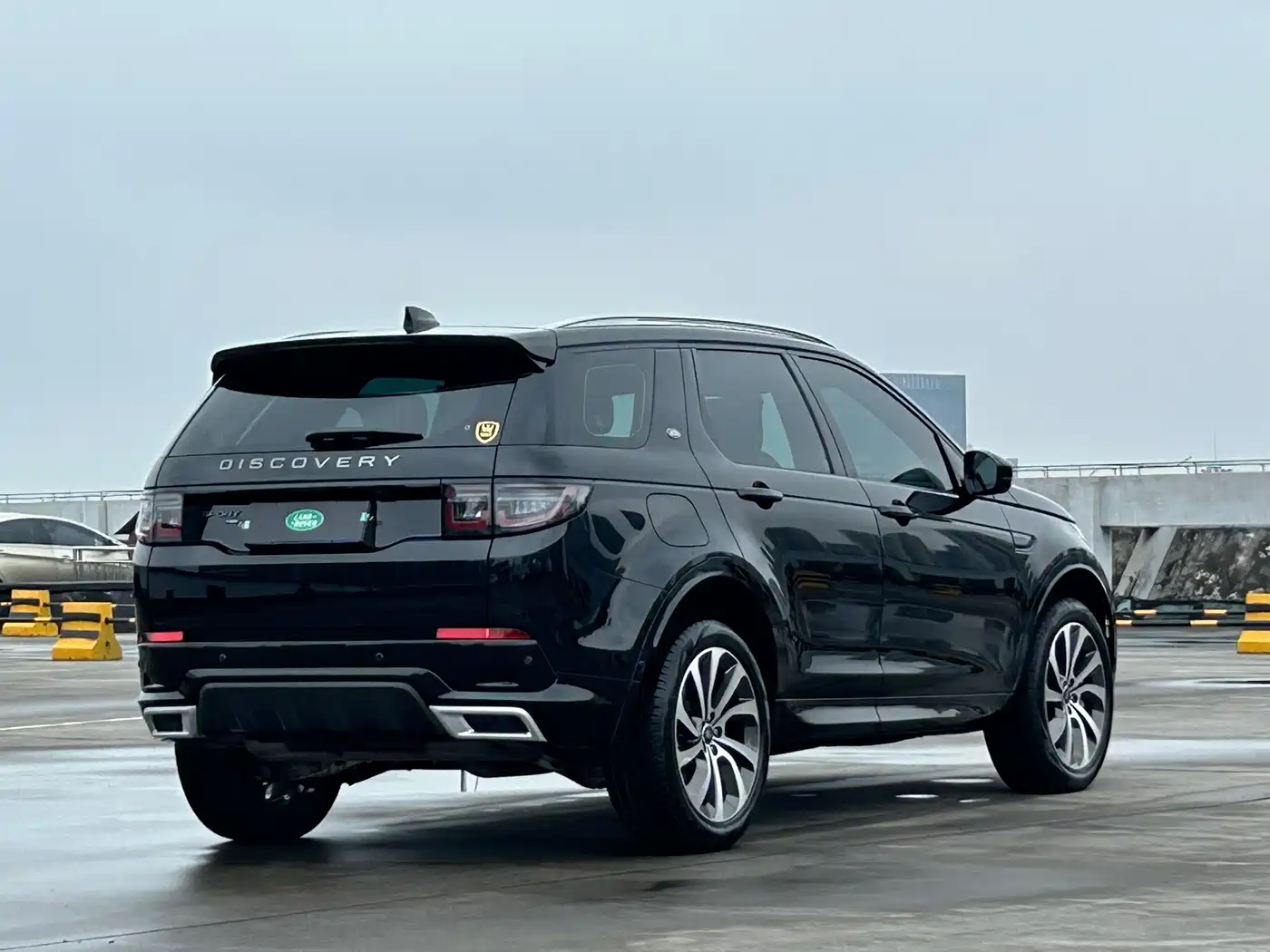 Land Rover Discovery Sport 2023 249PS R-Dynamic S Performance Version фото 6