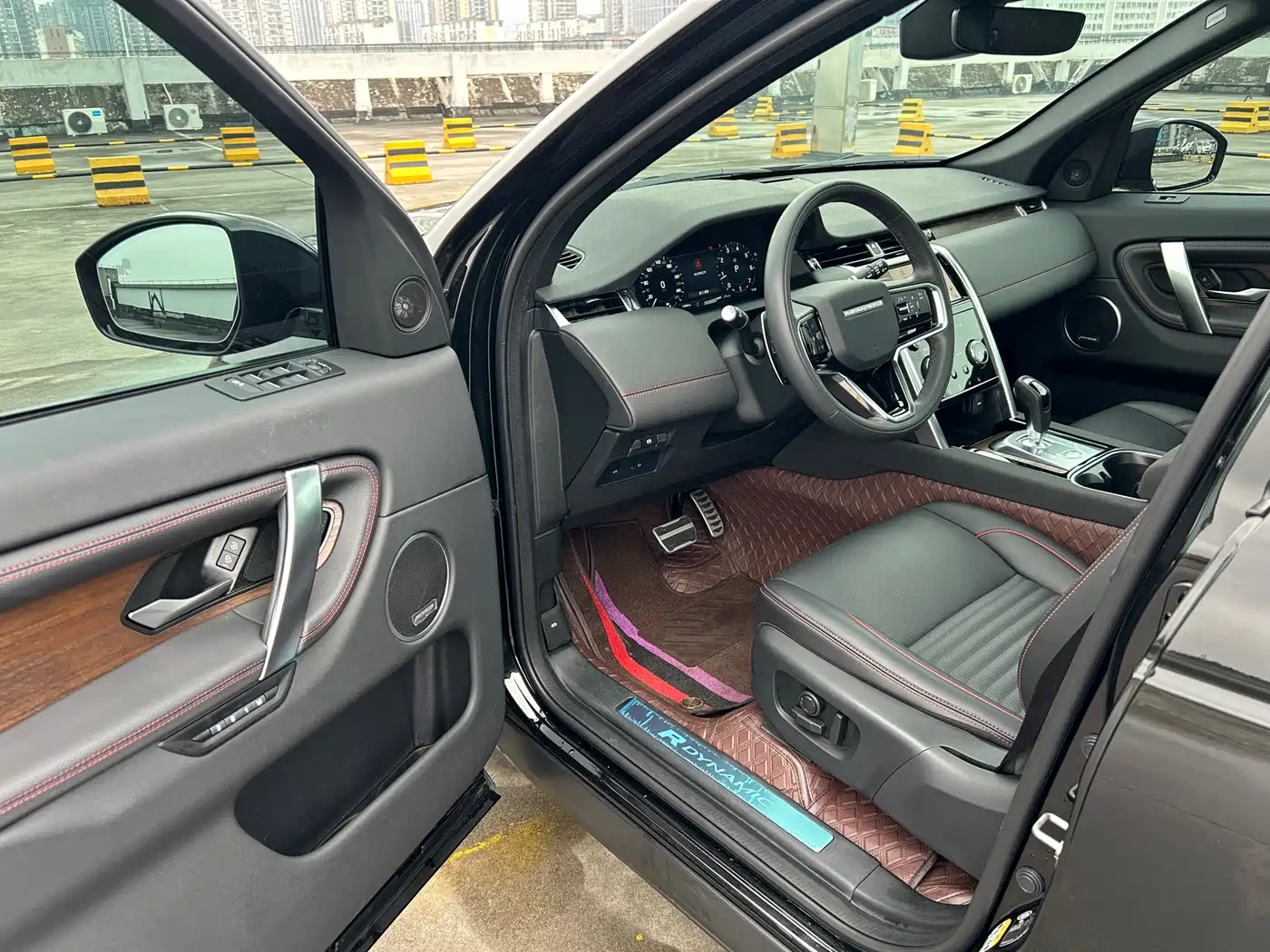 Land Rover Discovery Sport 2023 249PS R-Dynamic S Performance Version фото 8